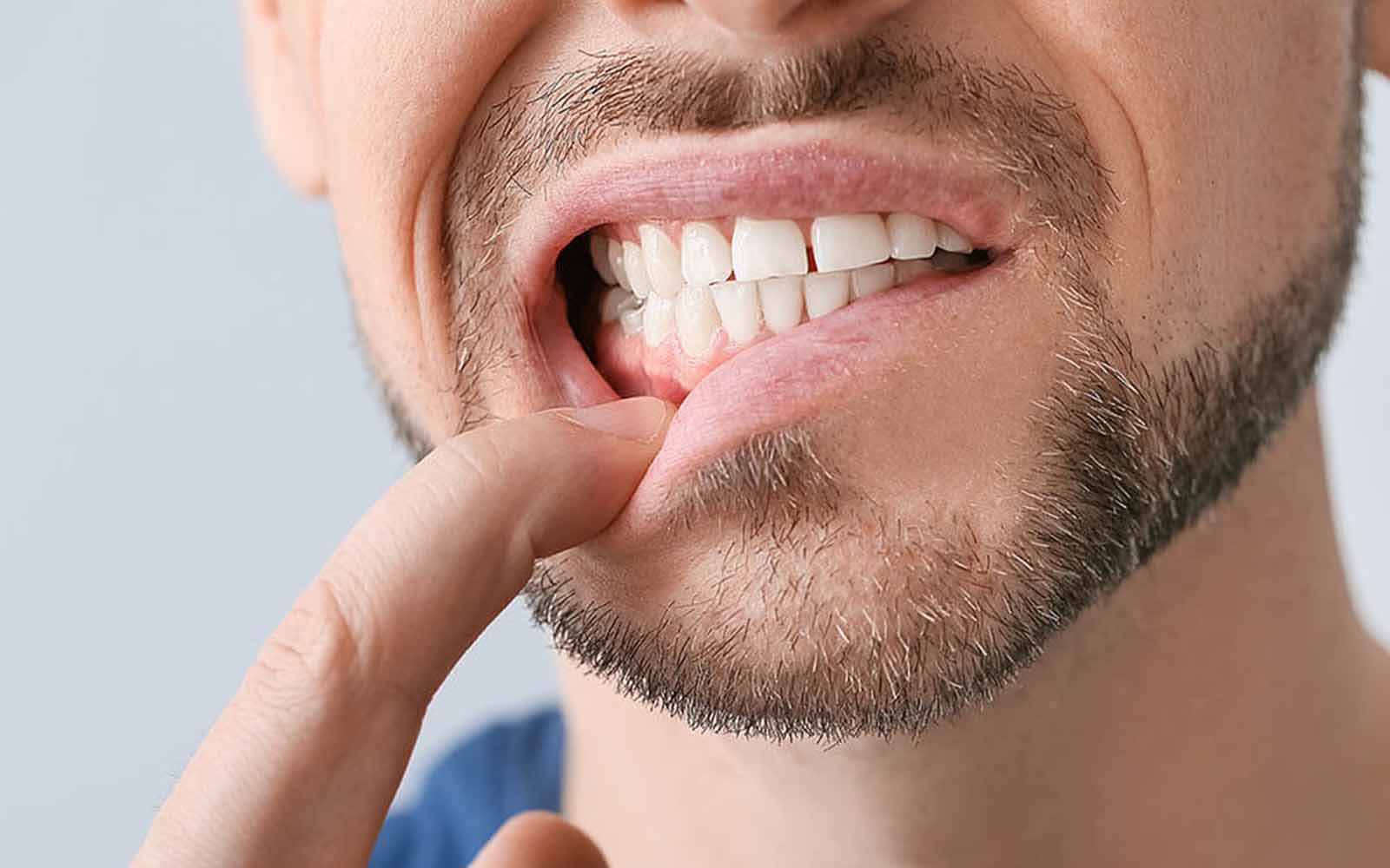 Hausmittel gegen Zahnfleischentzündung